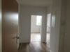 Attraktive 3-Zimmer-Wohnung mit Balkon - Flur